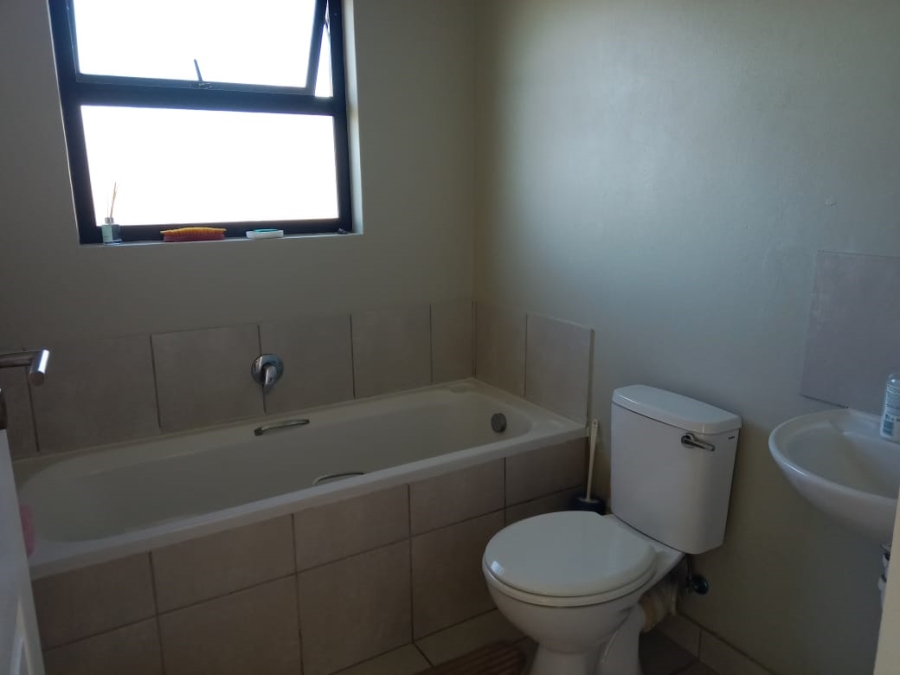 2 Bedroom Property for Sale in Kidds Beach Eastern Cape